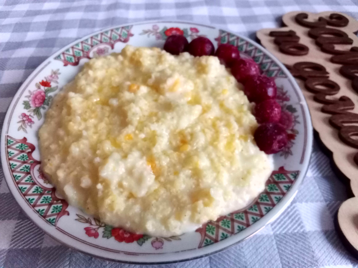 Пшенная каша на воде с томлеными грушами