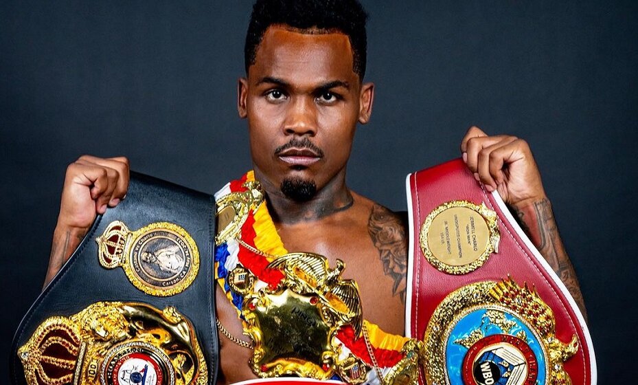    Чарло победил Бенавидеса и в пятый раз защитил титул WBC в среднем весе. Фото: соцсети Джермалла Чарло