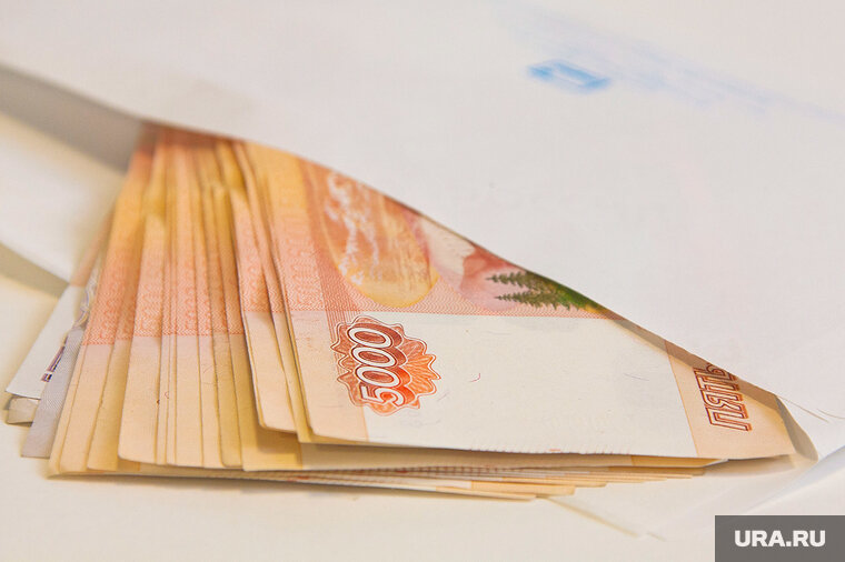    50% российских компаний намерены повысить зарплаты в 2024 году, передает SuperJob