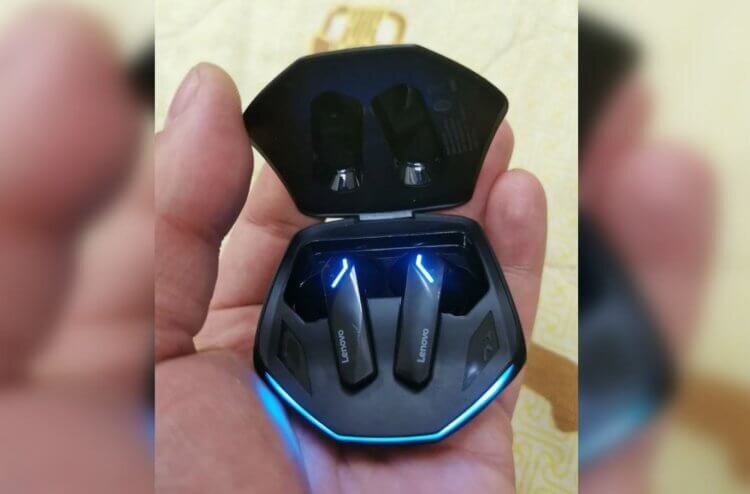    Игровые наушники Lenovo отлично подходят для прослушивания музыки и игр!