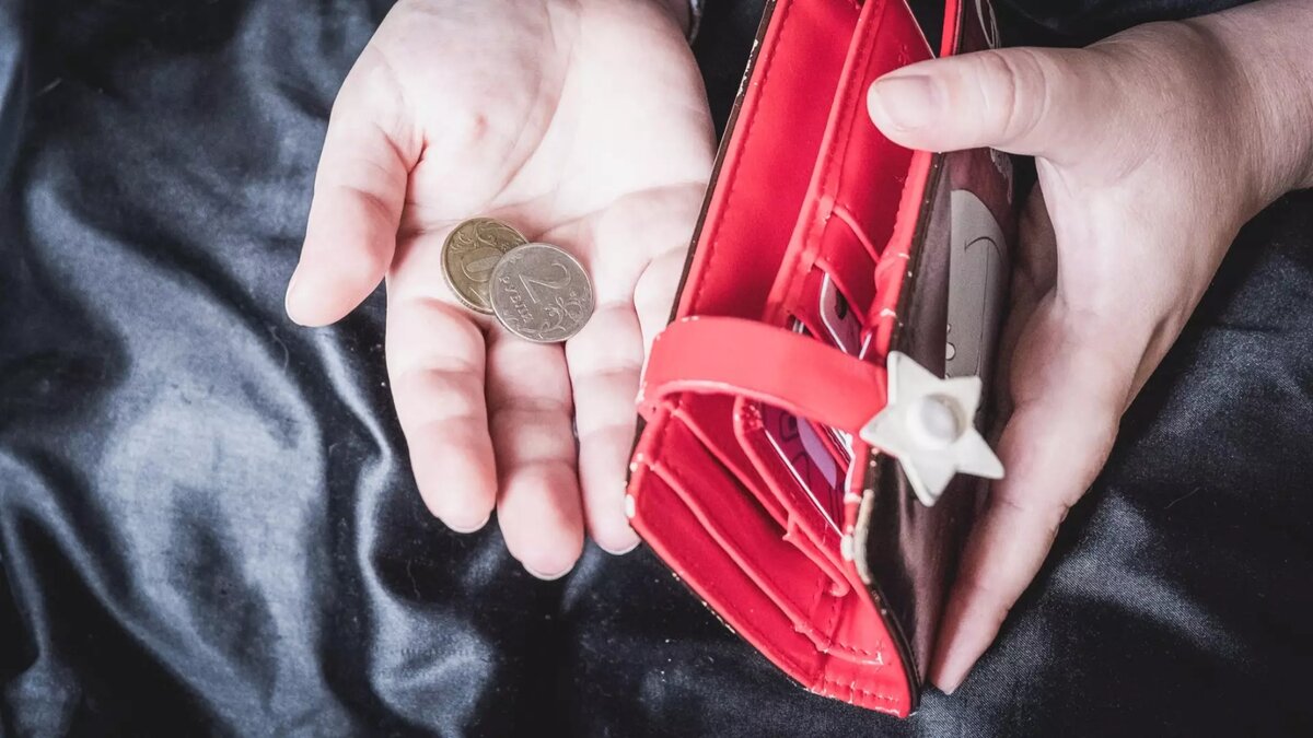     Долги по зарплате перед жителями Волгоградской области продолжают расти — они превысили уже семь миллионов рублей, сообщает Росстат.