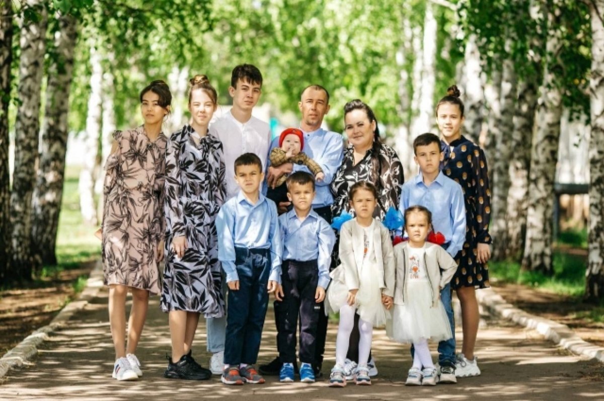    Хабиров рассказал о семье «матери-героини» с 11 детьми