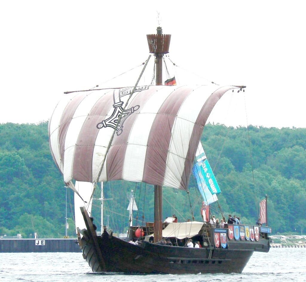 "Убена фон Бремен", копия "Бременского когга", спущенная на воду в 1991 году.