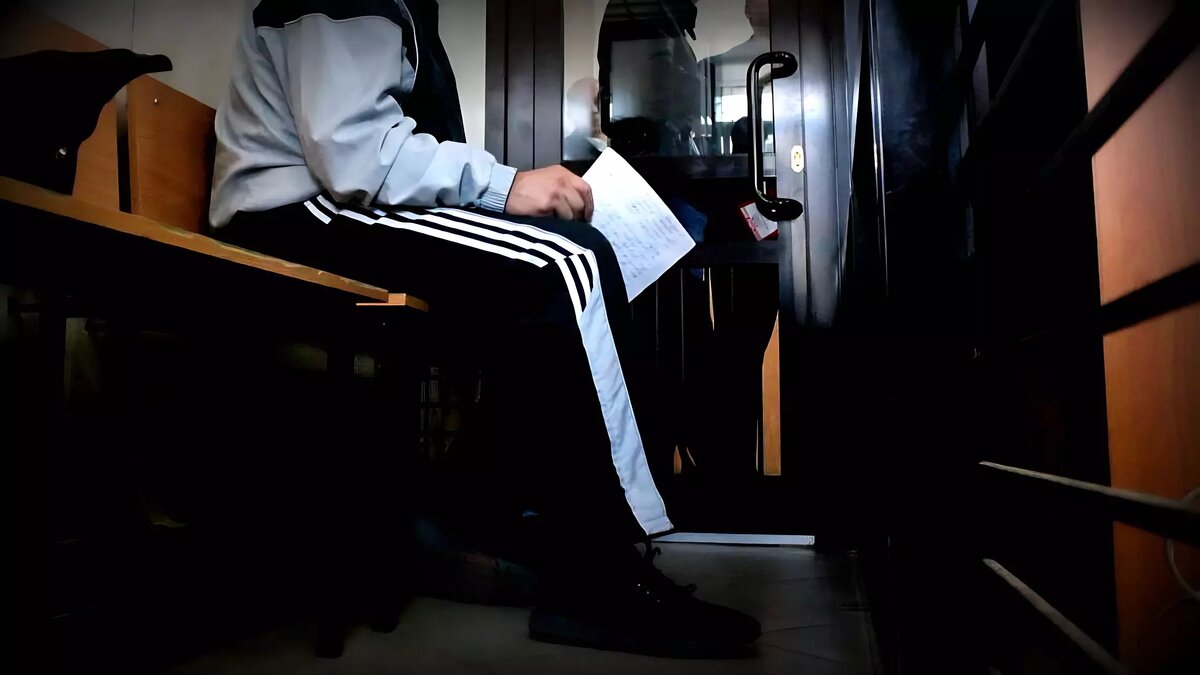     Бывший заместитель главы МЧС Татарстана Олег Степущенко признался, что слышит голоса и различные звуки. Соответствующая информация появилась в Telegram-канале Mash.