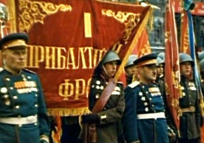 Парад Победы 9 мая 1945 года. Надо повторить! 