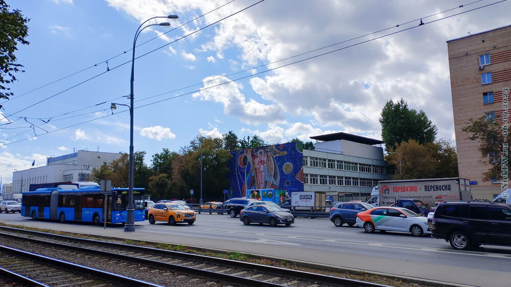 2. Мозаичное панно на Варшавском шоссе 12 © NickFW.ru — 06.09.2023г.
