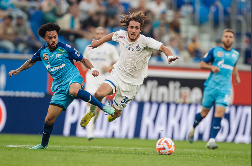 Известный футбольный эксперт не стал сдерживать эмоции и довольно резко высказался после матча «Динамо» — «Зенит» в своей колонке на портале sportbox. Что сказал Александр Бубнов?