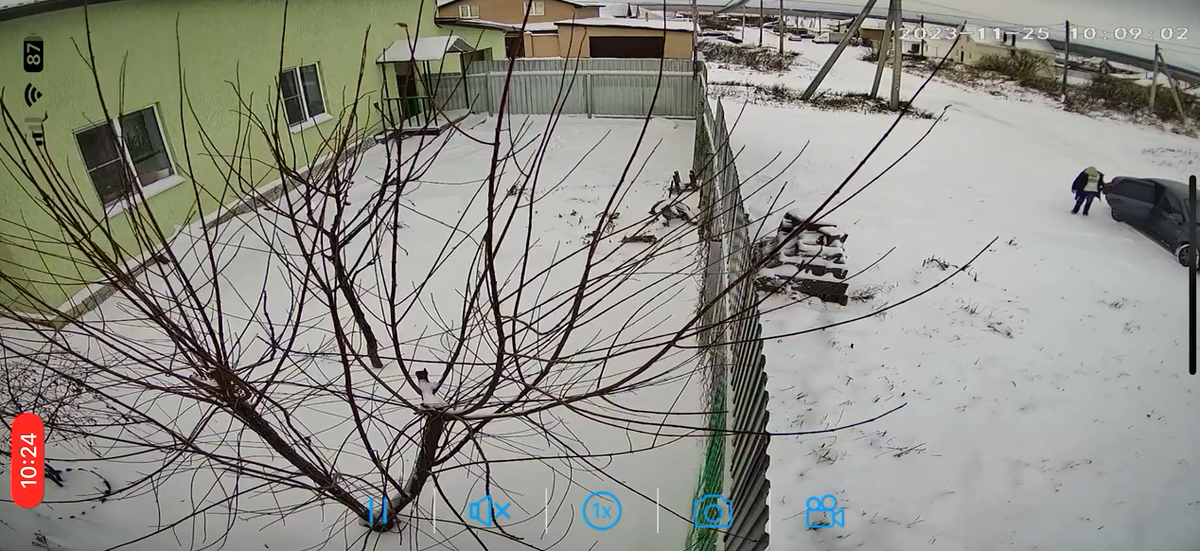 Скриншот видео "Чёрное и белое Магнитогорск"/ВКонтакте