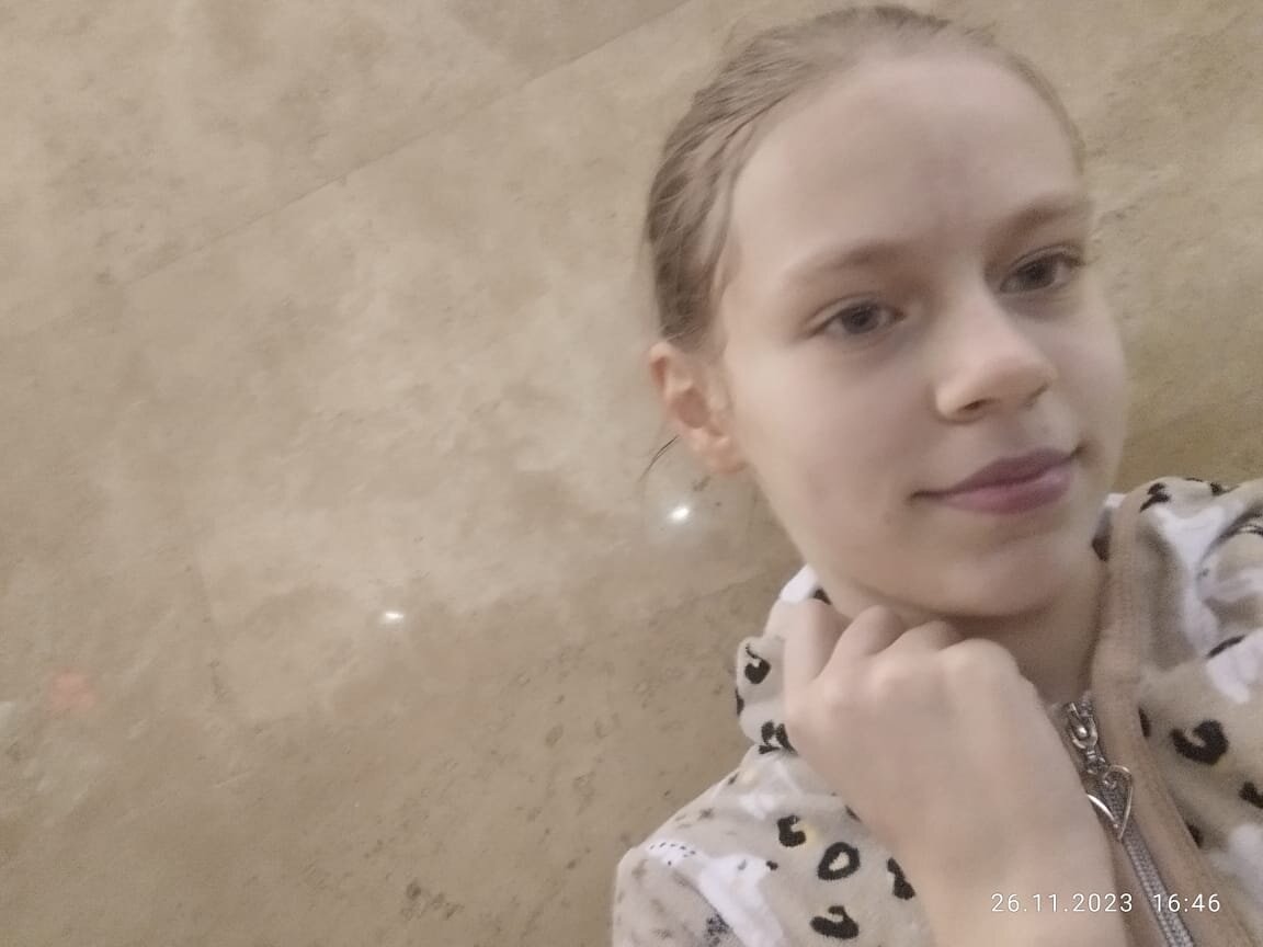 Была сегодня на тренировках весь день, в конце дня- бассейн))