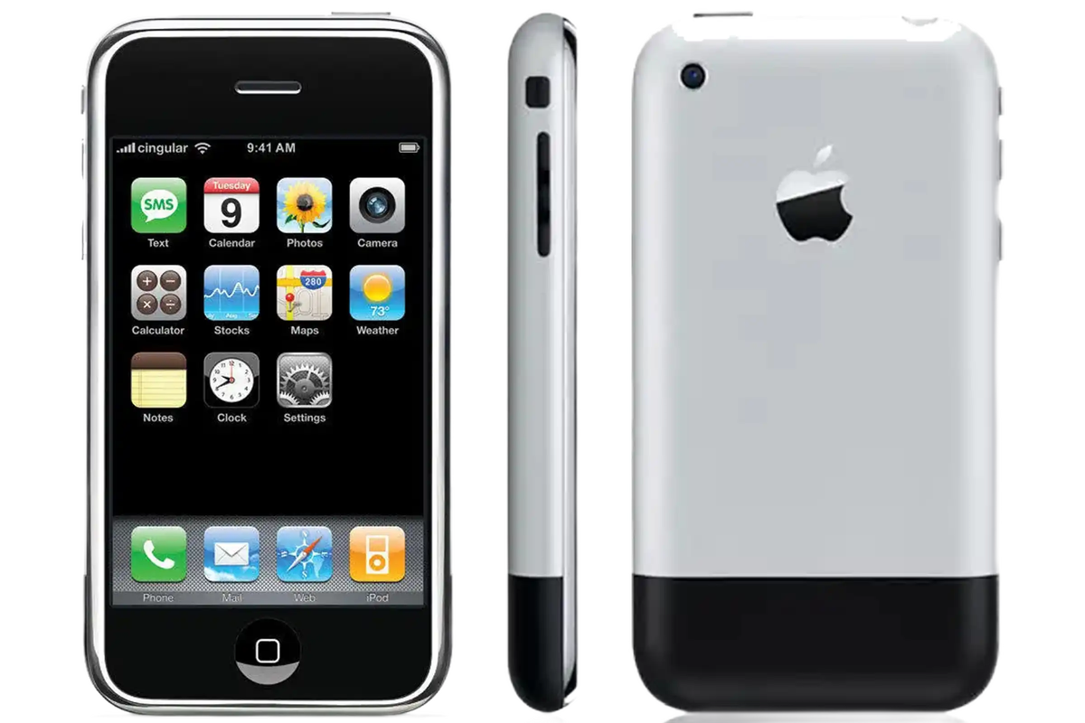 Первый IPhone