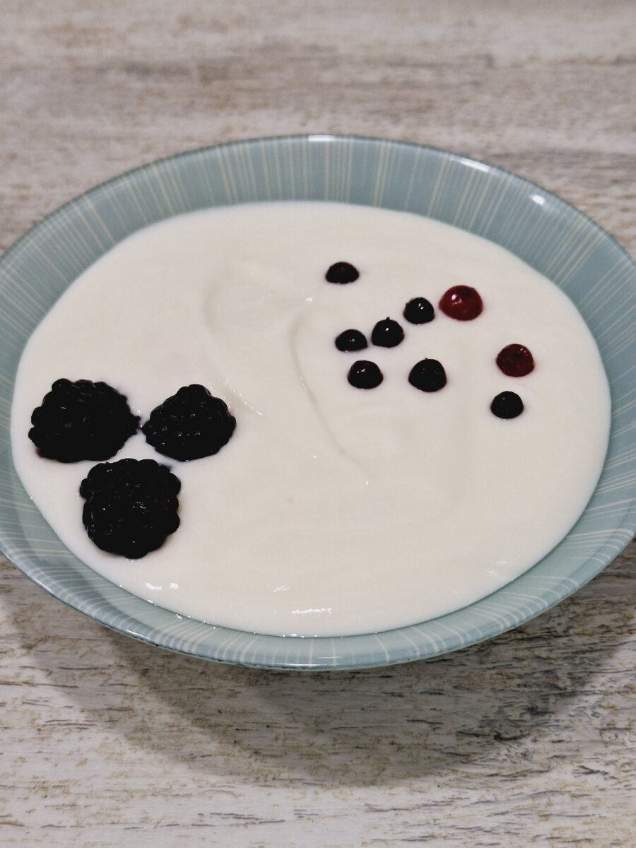 Простокваша/закваска с ягодами