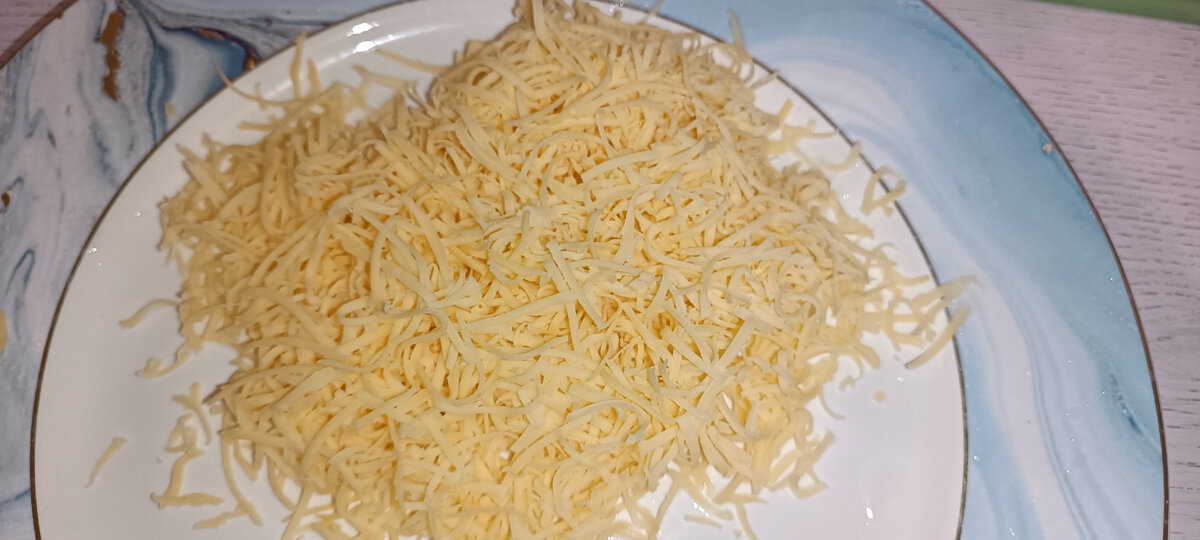 Натираем сыр