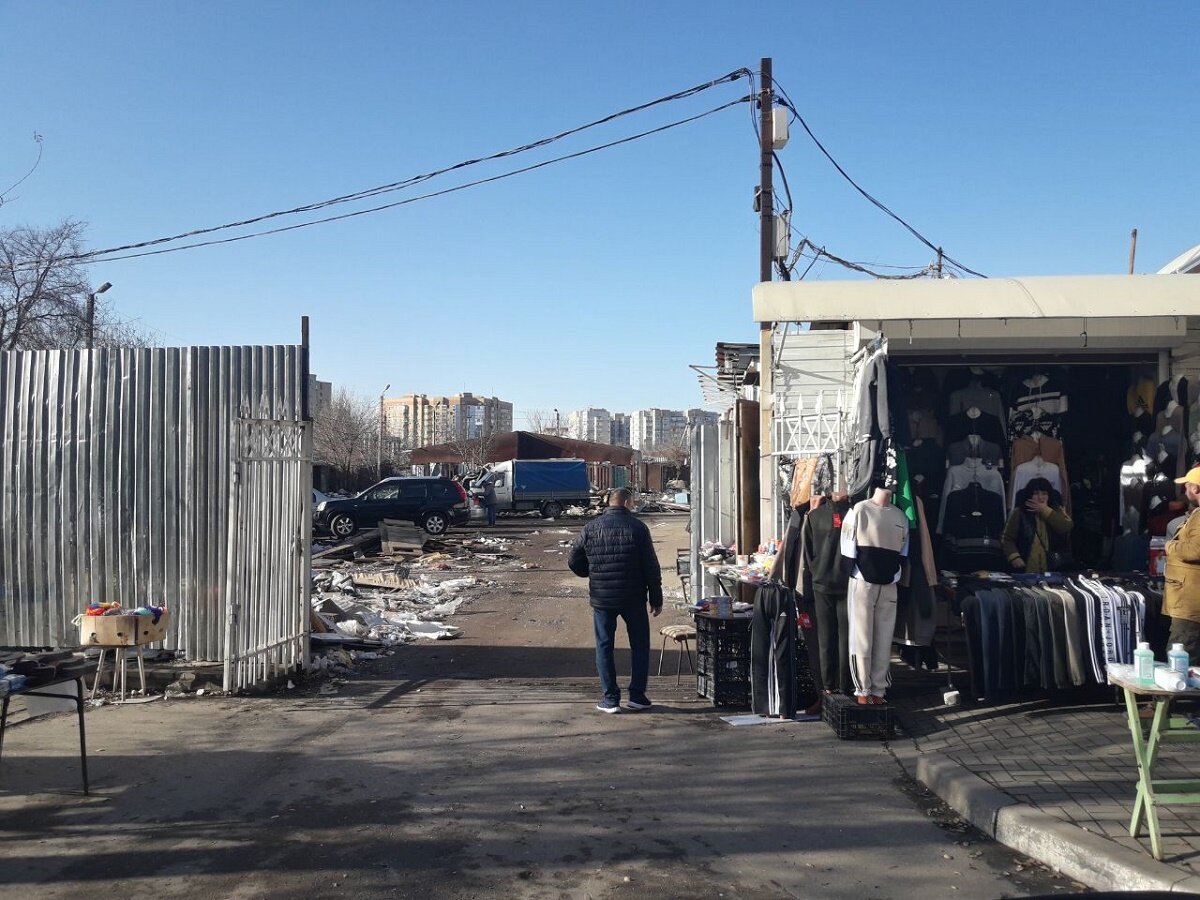 Астраханские рынки продолжают проверять