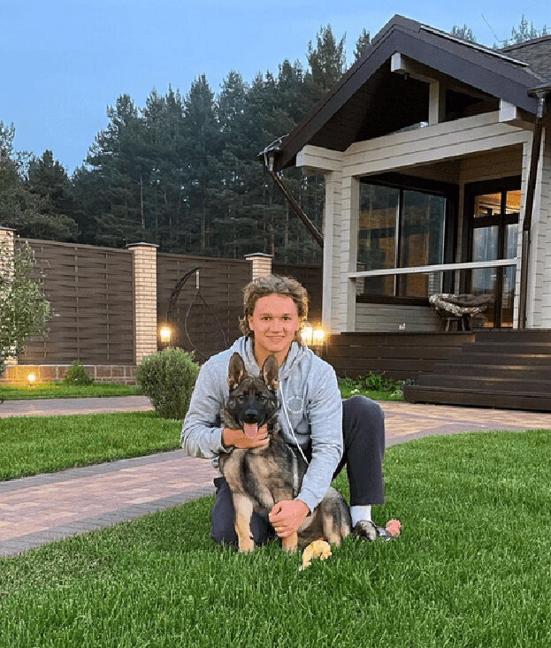 Листайте вправо, чтобы увидеть больше изображений