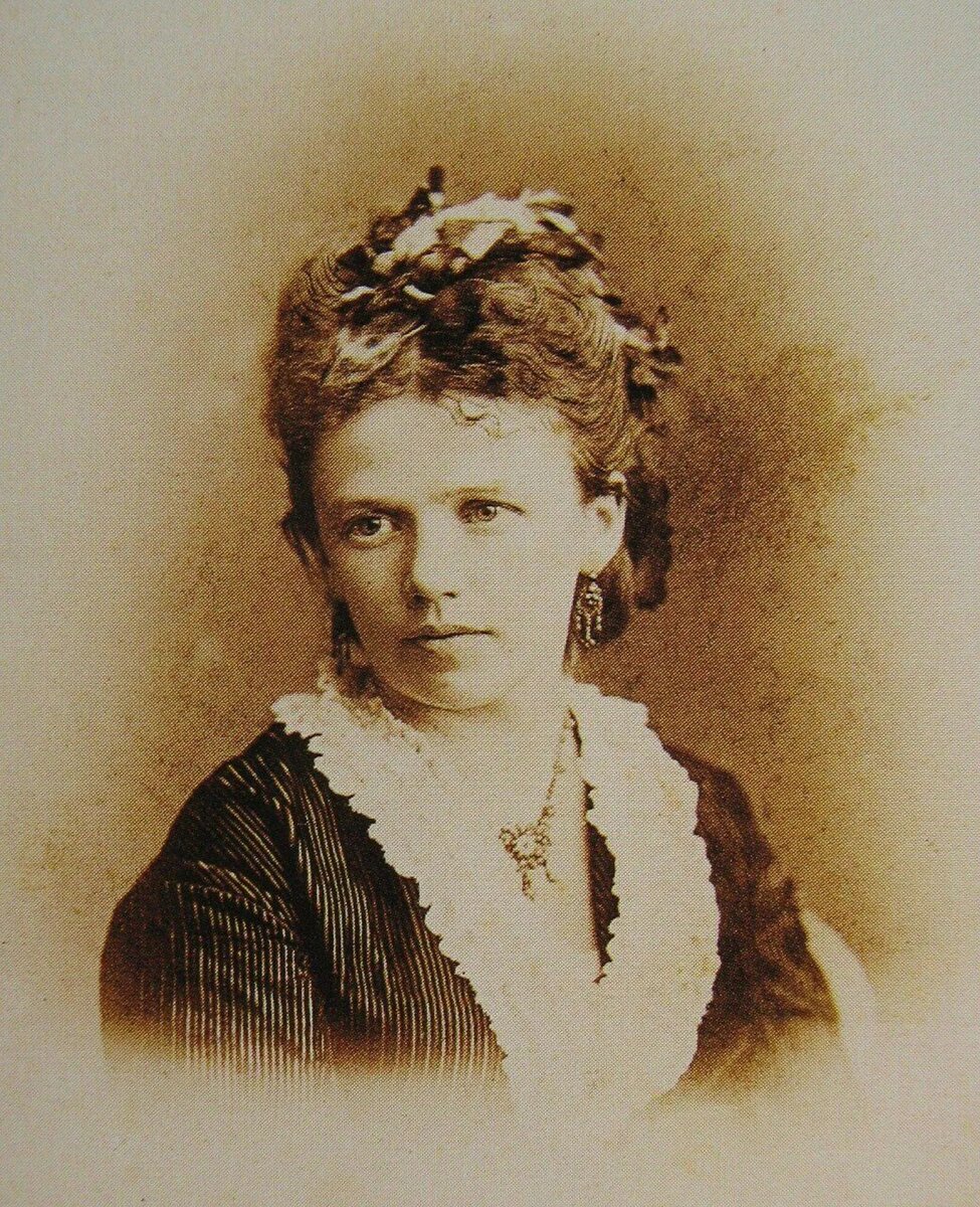 Александра