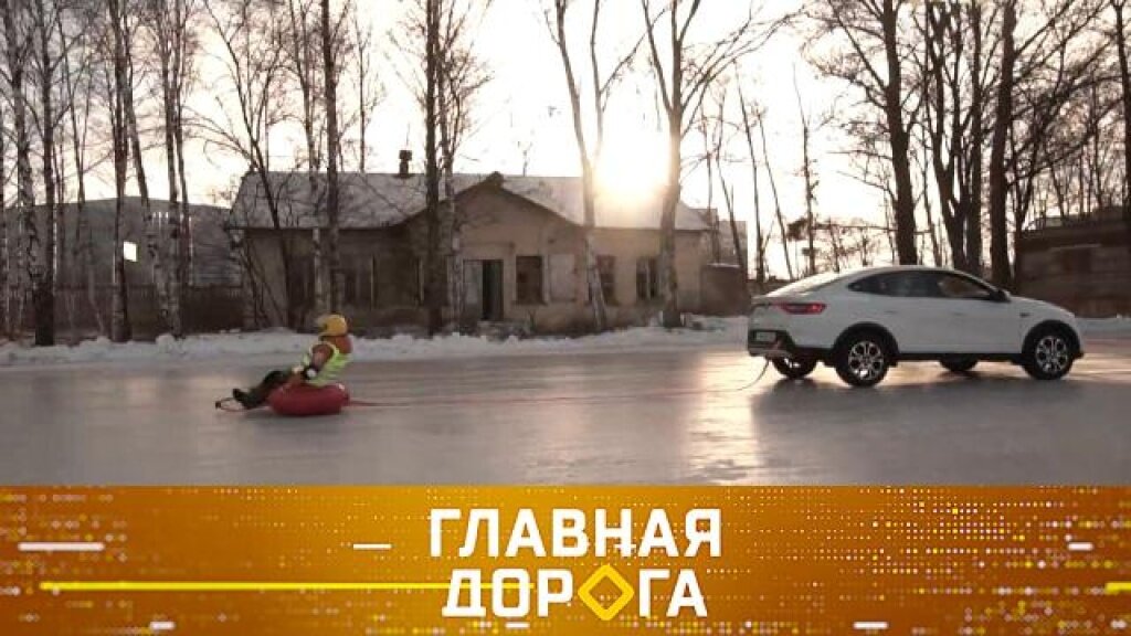    Опасные покатушки на ватрушке и санях и лайфхаки по откапыванию машины из сугроба