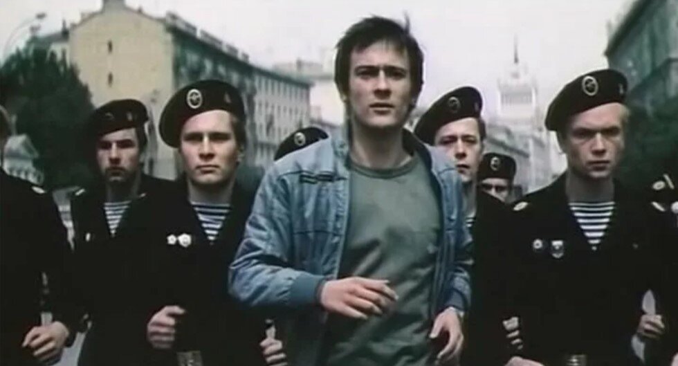 Кадр из фильма «Полоса препятствий»