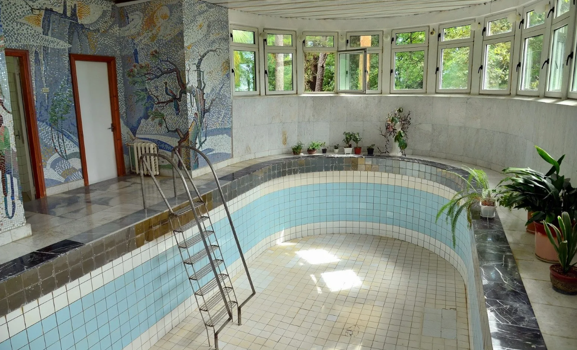 Личный бассейн товарища Сталина на даче в Сочи