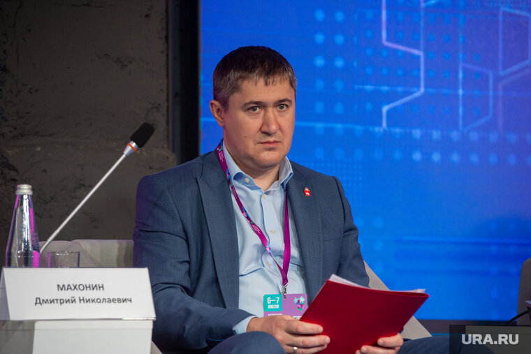    Махонин обсудил актуальные проблемы Березников с мэром Казаченко