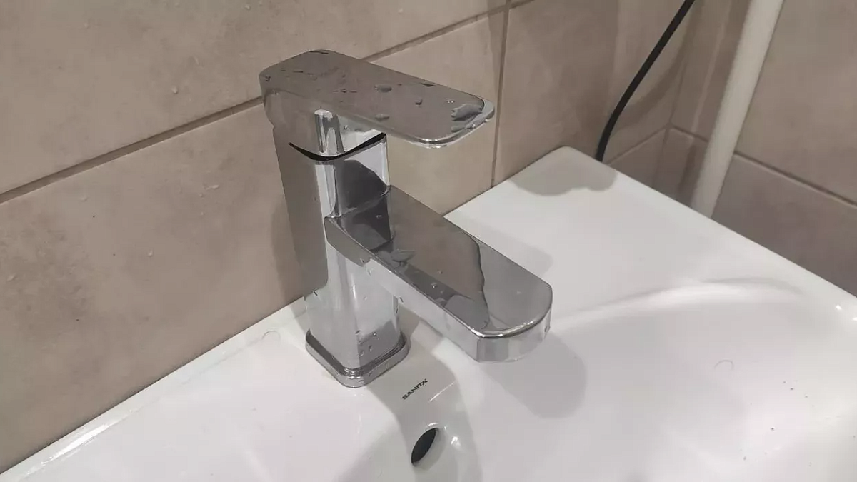    10 улиц в Краснодаре остались без водоснабжения. Фото: телеканал «Краснодар»