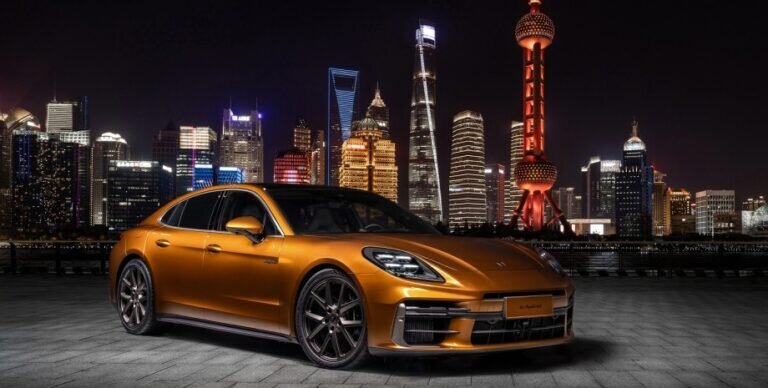    Porsche Panamera Turbo E-Hybrid / © Porsche
