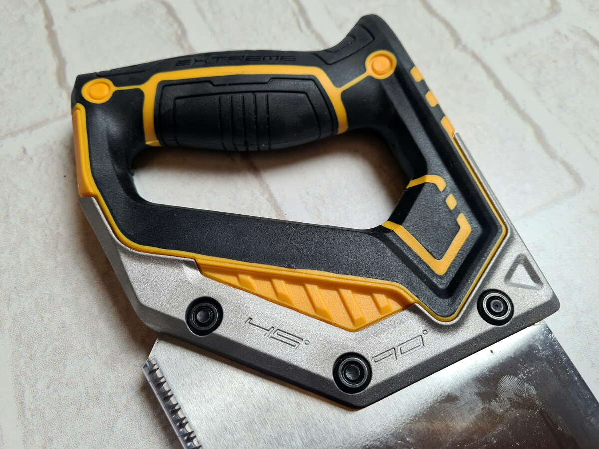 Ножовка по дереву давно стала обязательным инструментом в домашнем хозяйстве. А если есть свой сад и огород или столярная мастерская, то без ножовки не обойтись.-10