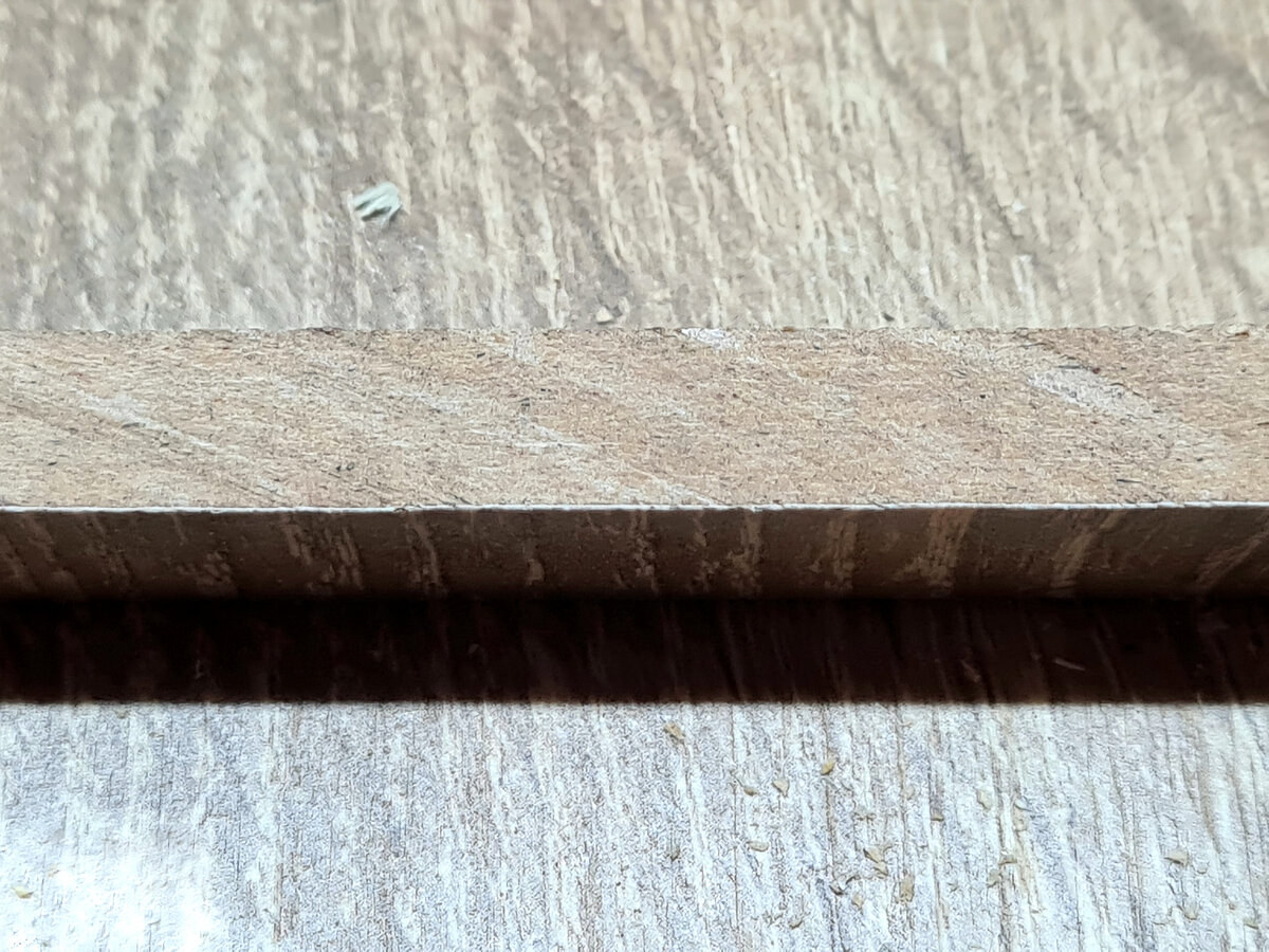 Ножовка по дереву давно стала обязательным инструментом в домашнем хозяйстве. А если есть свой сад и огород или столярная мастерская, то без ножовки не обойтись.-21