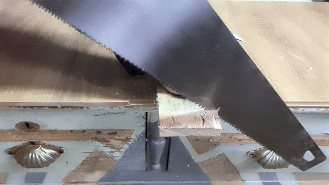 Ножовка по дереву давно стала обязательным инструментом в домашнем хозяйстве. А если есть свой сад и огород или столярная мастерская, то без ножовки не обойтись.-24