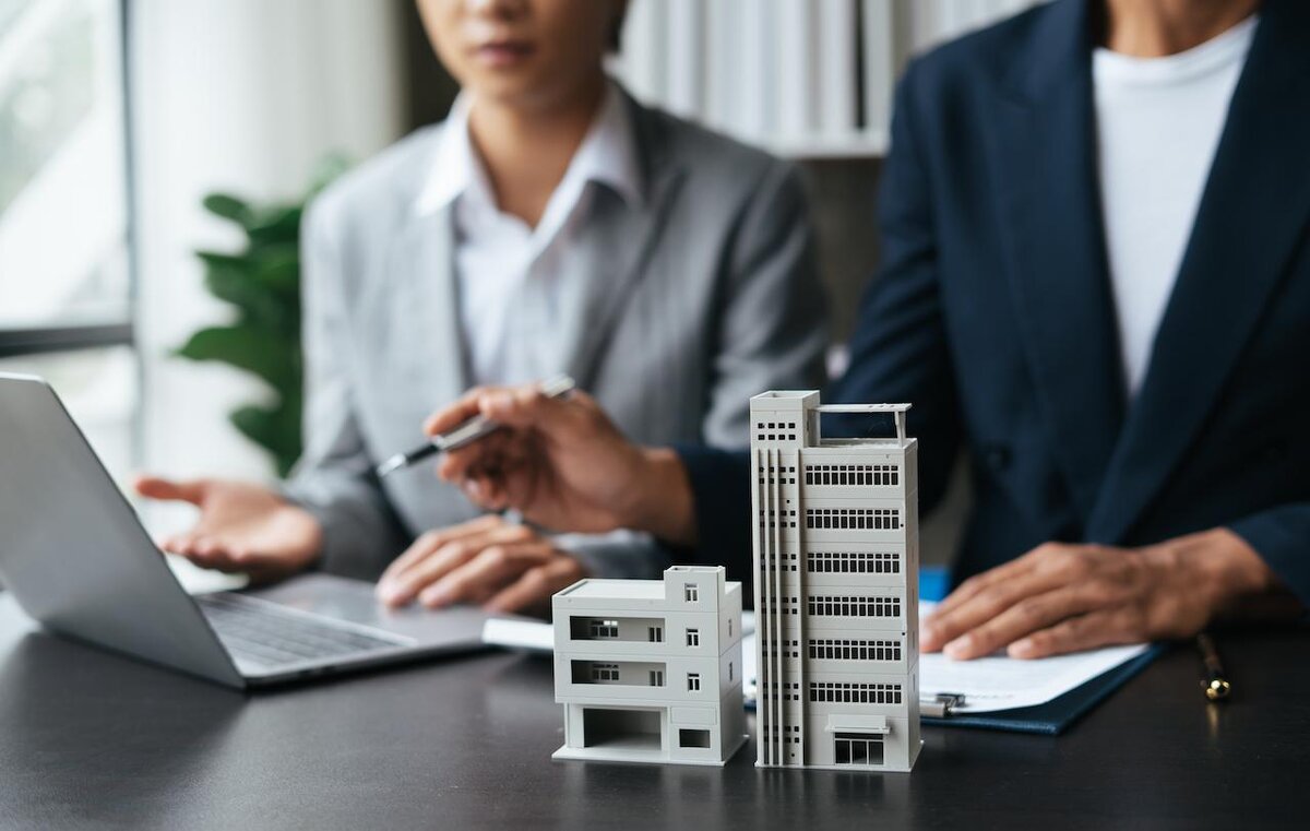 Shutterstock📷Сегодня можно приобрести офис в строящихся бизнес-центрах класса А в пределах ТТК по цене, сопоставимой со стоимостью новостройки аналогичной площади