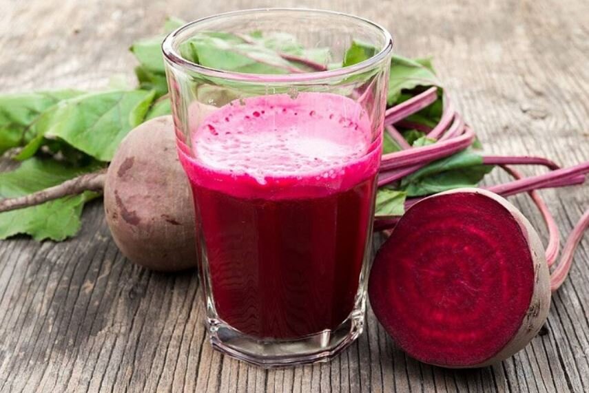 Морс получался ярко-бордового цвета. / Фото: forumsamogon.ru 