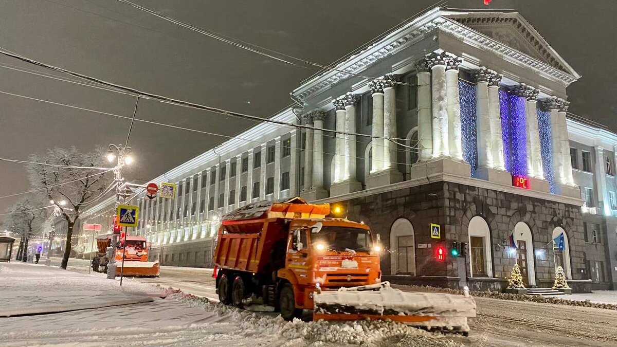    В Курске созданы дополнительные бригады для уборки дорог