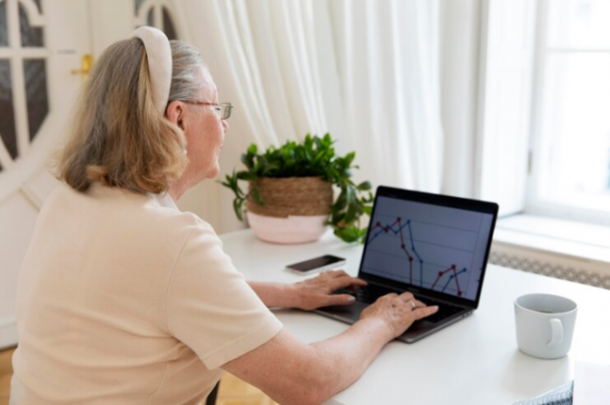    В Новосибирской области назвали востребованные профессии у пенсионеров