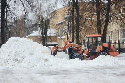    Уборка снега в Королеве ©Роман Савельев