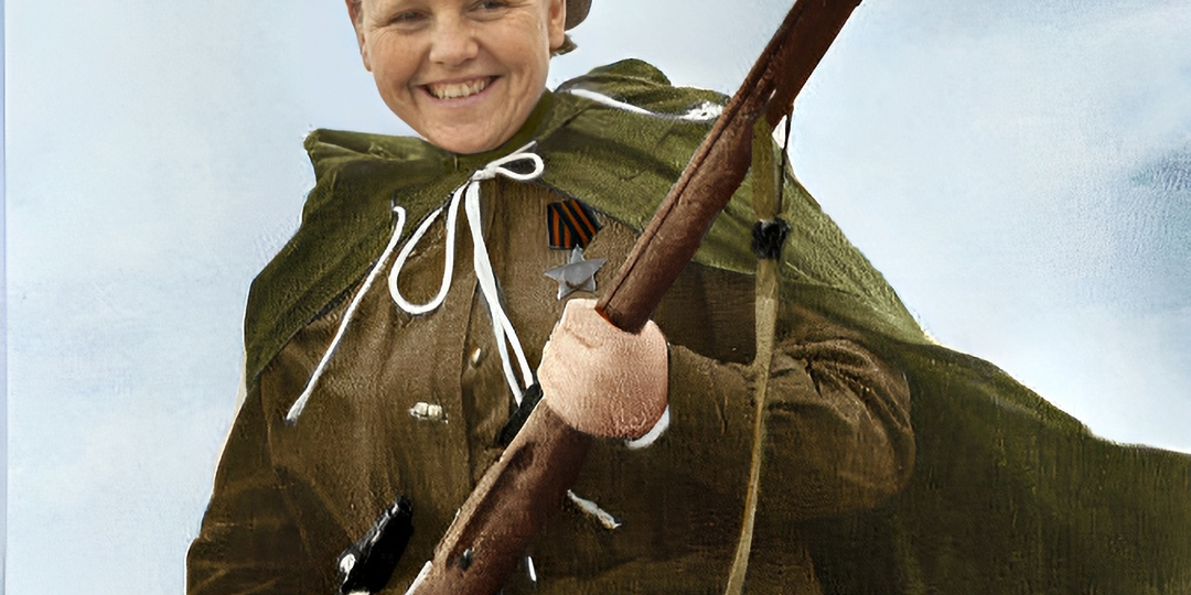 Она приписала себе три года, чтобы попасть на фронт. Снайпер Мария Кувшинова, поражавшая врага с первого выстрела