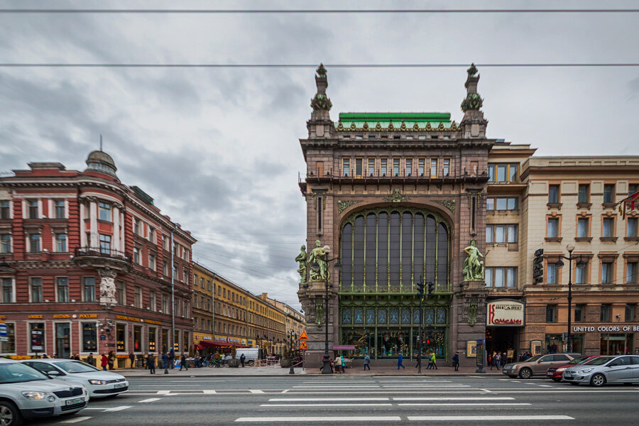 Магазин торгового товарищества "Братья Елисеевы"