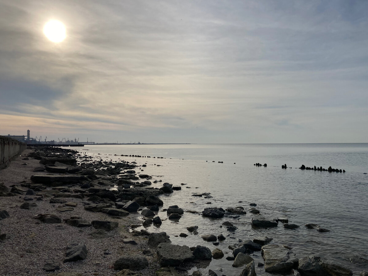 Фото Азовского моря в начале ноября. Просто для иллюстрации.