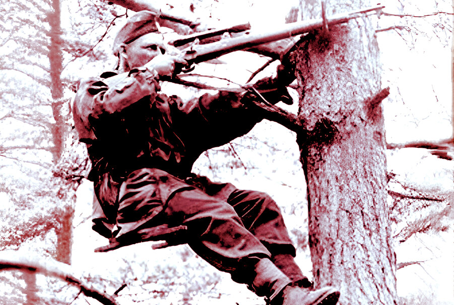 Немецких снайперов, прячущихся на деревьях, часто называли "кукушками".