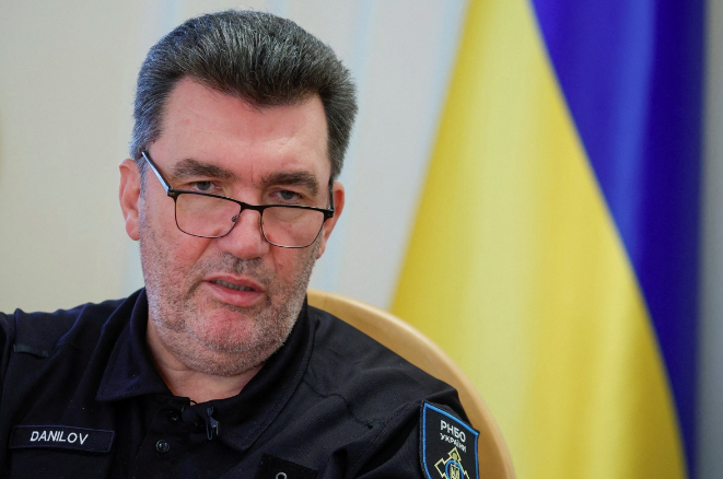 Алексей Данилов заявил, что Путин отчаялся добиться ощутимых успехов © ВАЛЕНТИН ОГИРЕНКО/REUTERS