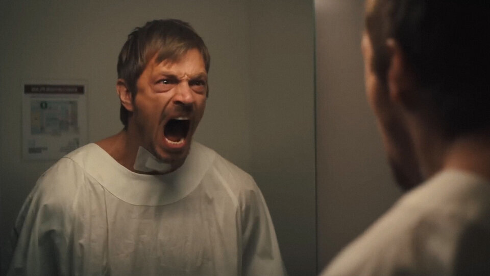    Юэль Киннаман