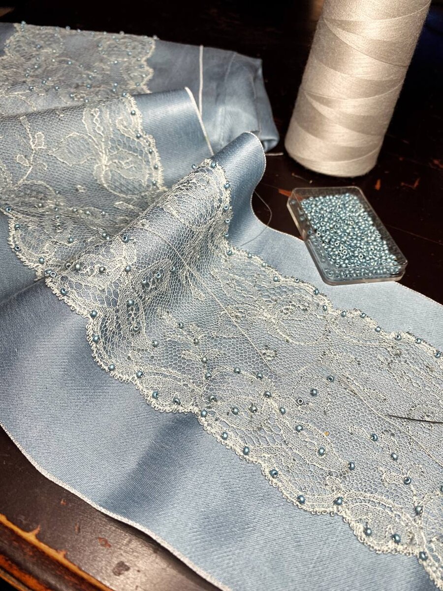 Кружево шантильи