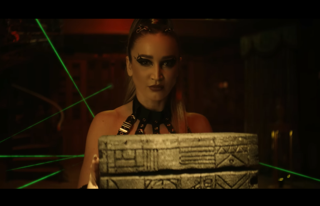    Фото: кадр клипа Ольги Бузовой "Заплачу"