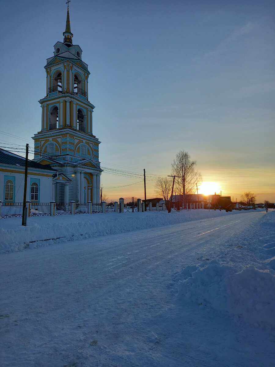Храм Вознесения Господня на закате дня.