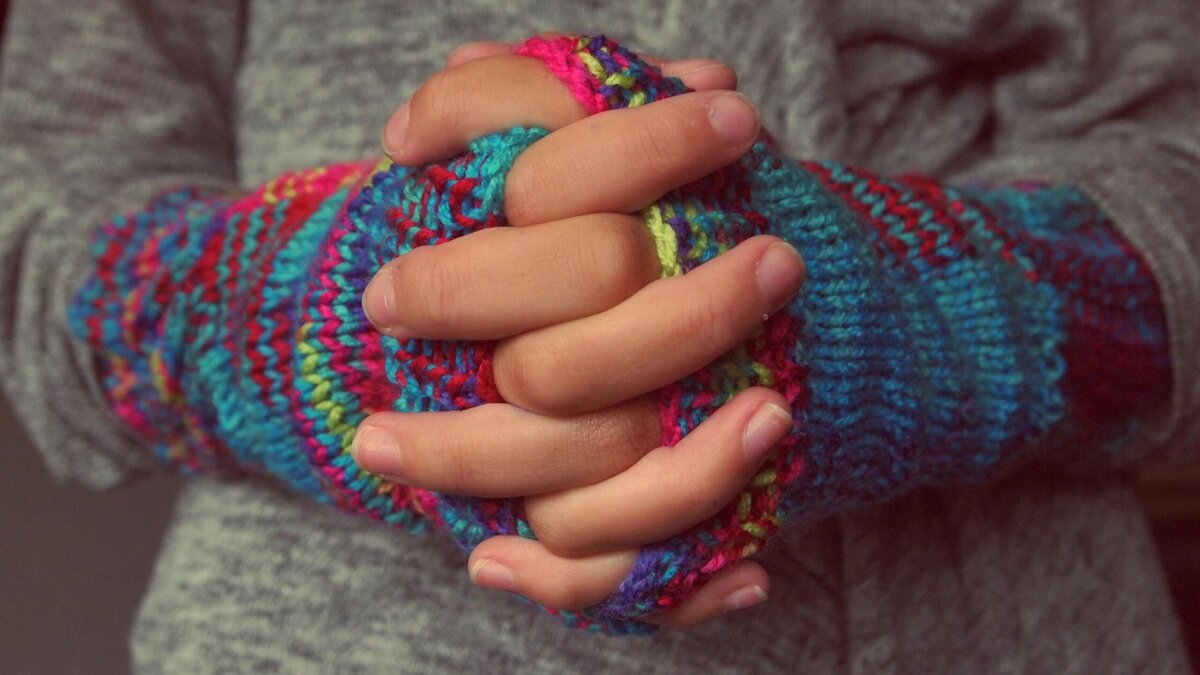    Руки и ноги околели на морозе? Как их правильно отогреть, знает хирург© PxHere