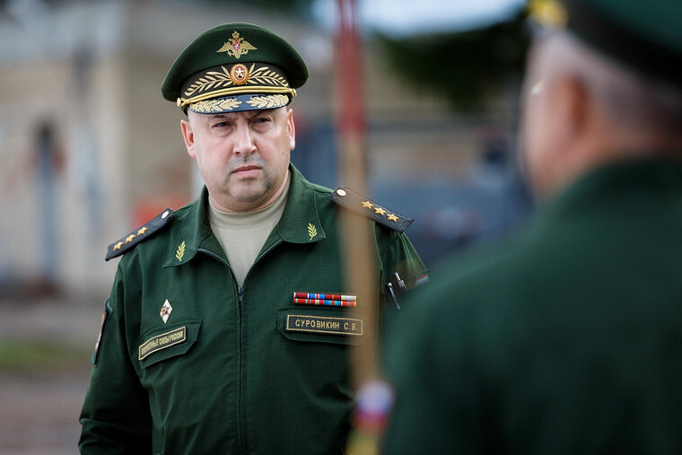    Благодаря «линии Суровикина», Россия перешла в наступление, отметил Сергей Колясников