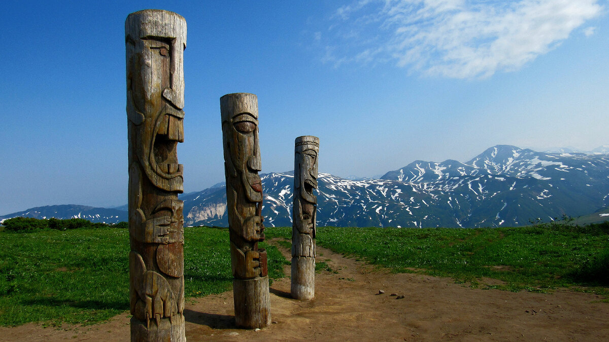 Тотемные столбы. Духи-гамулы Вилючинского перевала