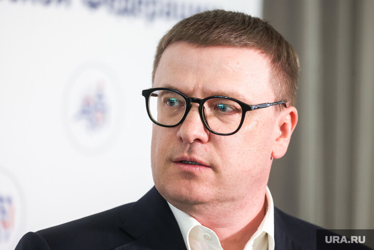    Алексей Текслер (на фото) лично встретился с новым начальником областного погрануправления Михаилом Поштановым
