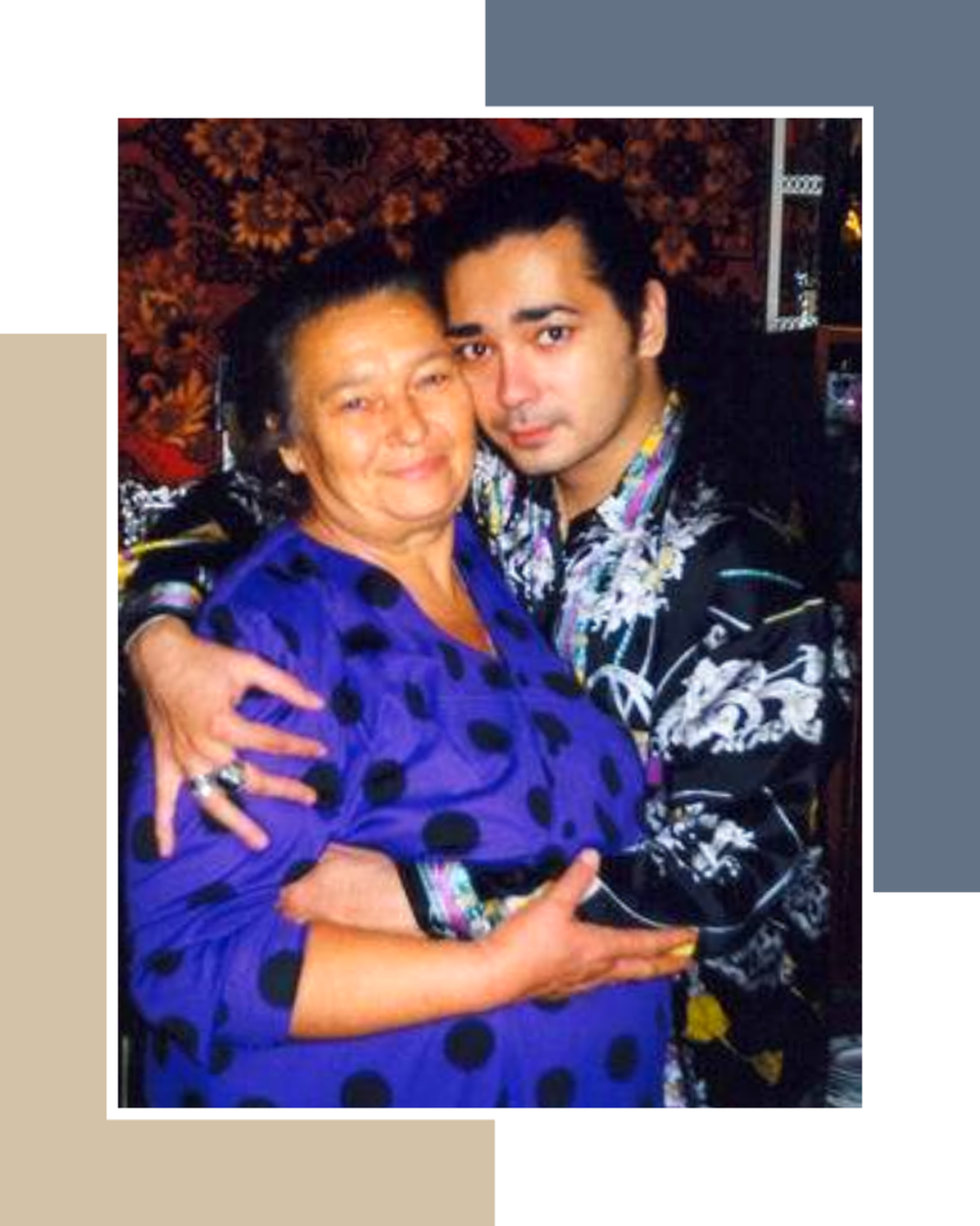 Игорь Наджиев с мамой