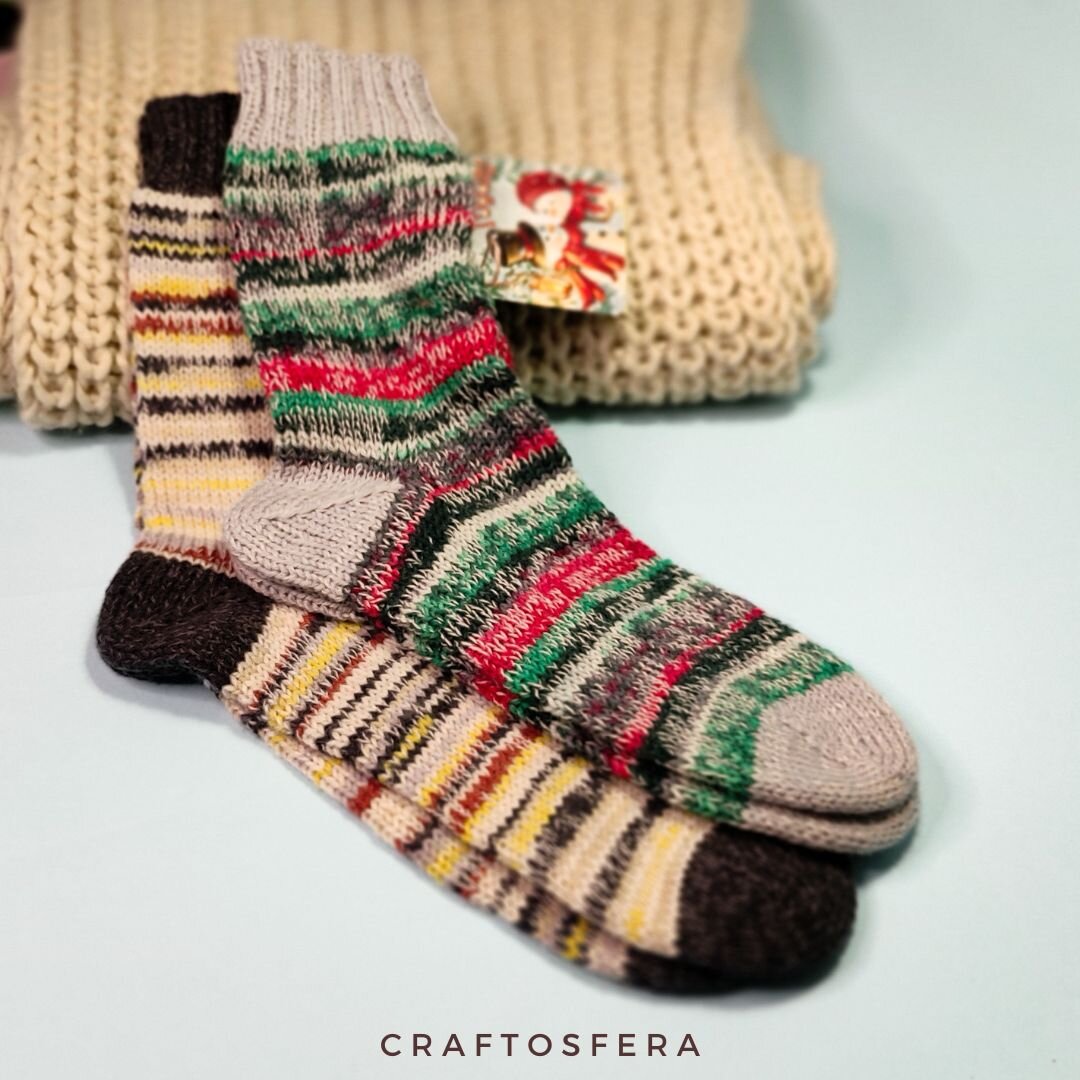 Носочки, связанные руками мастериц CraftoSfera