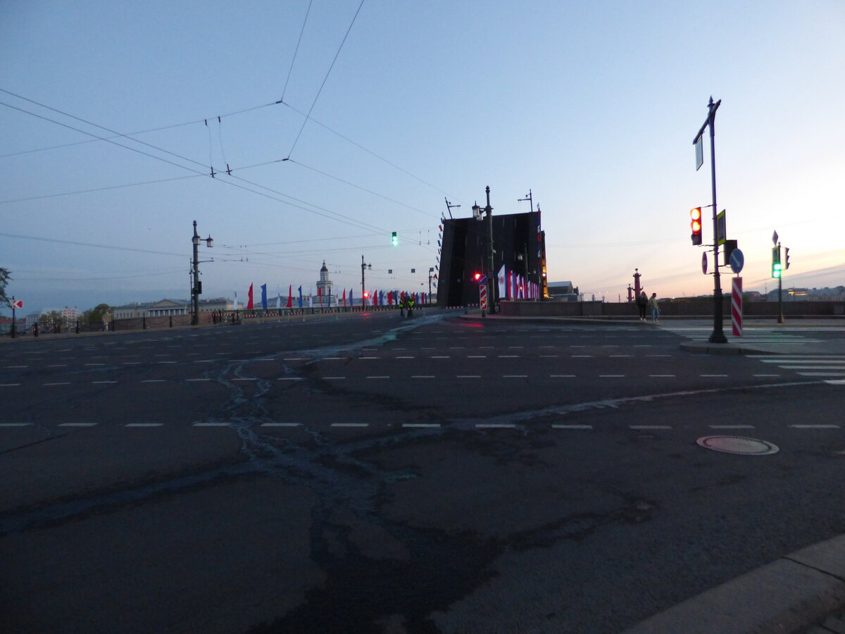 Дворцовый проезд