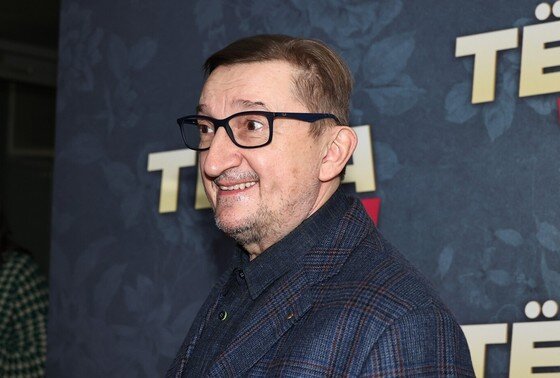 «Он бил меня по лицу»: актер Лыков рассказал о драке с Харламовым ...